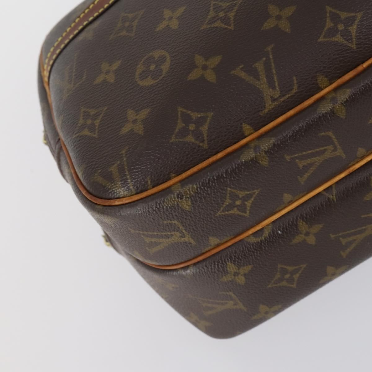 Louis Vuitton Reporter Monogram Canvas Brown Canvas Shoulder Bag Bag (Pre-Owned)