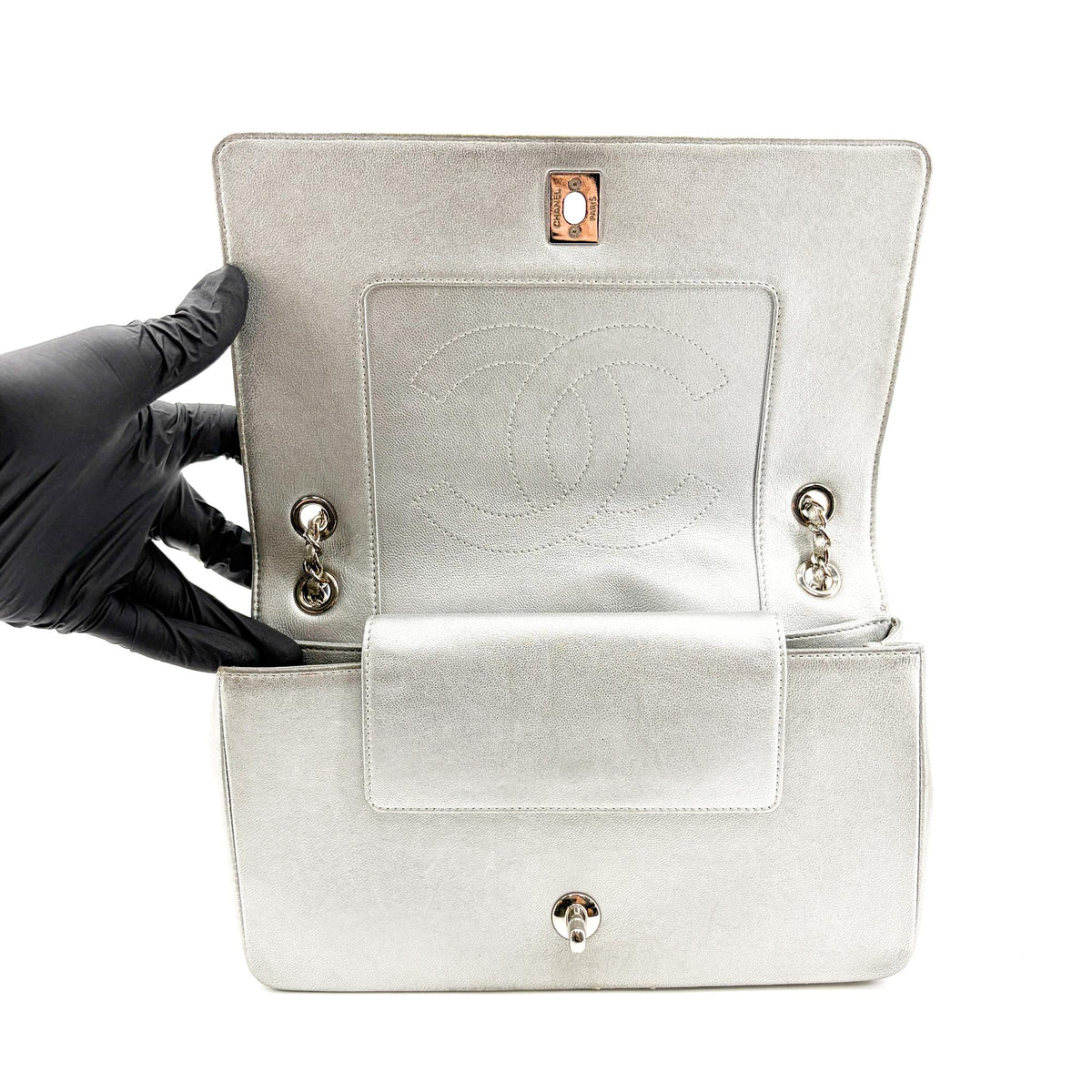 Chanel Mademoiselle Vintage Flap Clutch Chevron Sheepskin Silver Leather Shoulder Bag Bag (Pre-Owned)