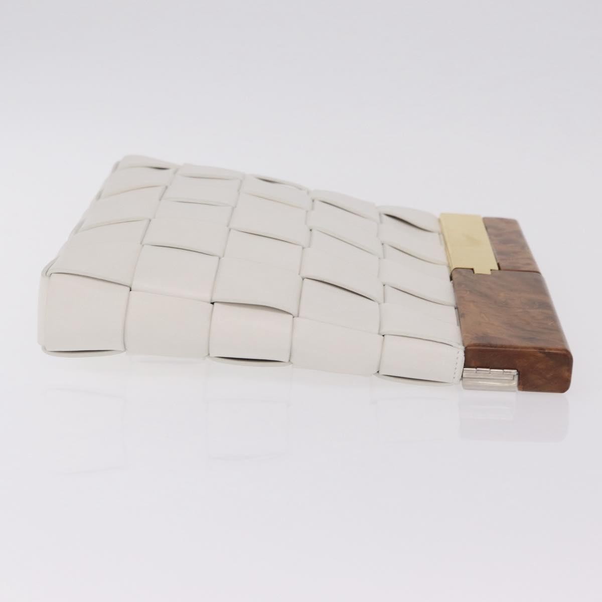 Bottega Veneta The Snap Clutch Maxi Intrecciato Leather With Wood And Metal White Leather Clutche & Pouche Bag (Pre-Owned)
