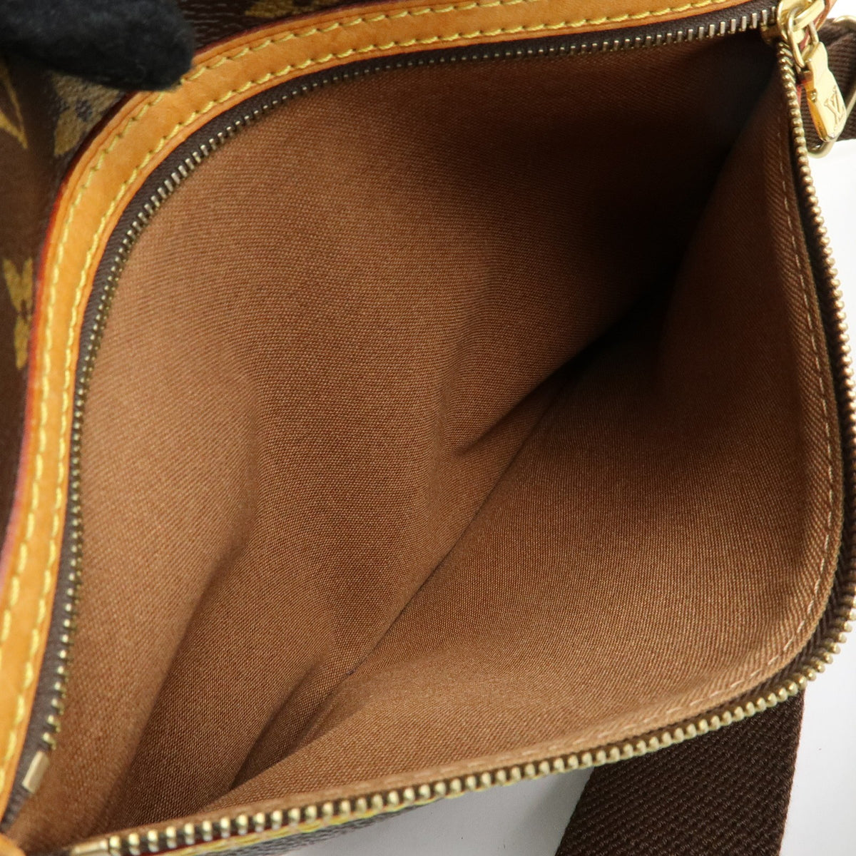 Louis Vuitton Bosphore Messenger Monogram Canvas Brown Canvas Handbag (Pre-Owned)