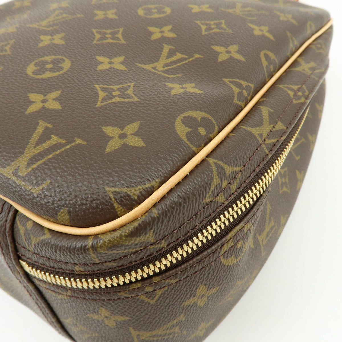 Louis Vuitton Excursion Monogram Canvas Brown Canvas Handbag (Pre-Owned)