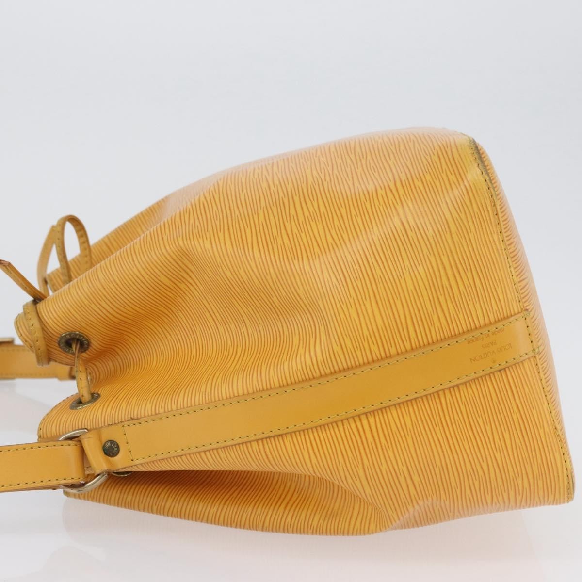 Louis Vuitton Petit Noe Epi Leather Yellow Leather Shoulder Bag Bag (Pre-Owned)
