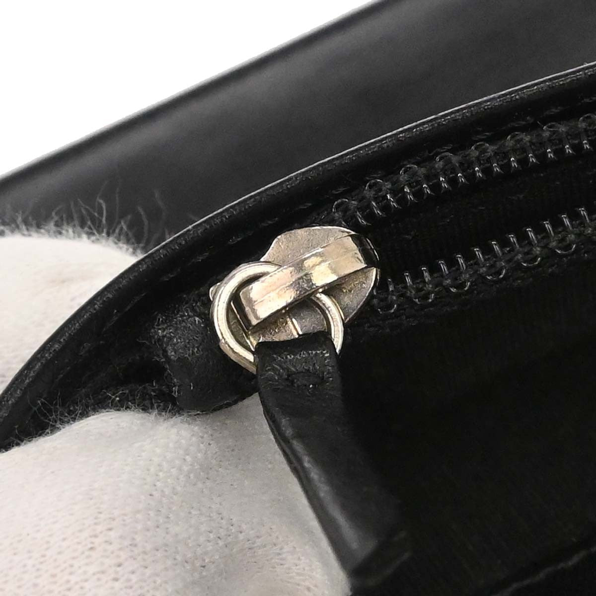 Chanel Chanel V Stitch Chevron Long Bifold Wallet Pink Chevron Black Calfskin Wallets Accessory (Pre-Owned)