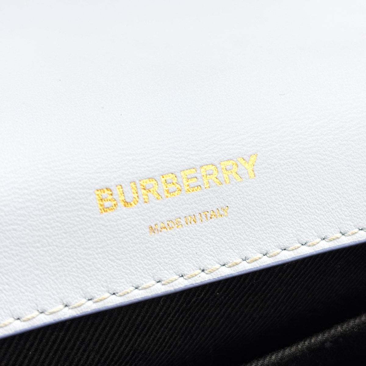 Burberry Lola Camera Quilted Leather Blue Leather Handbag (Pre-Owned)