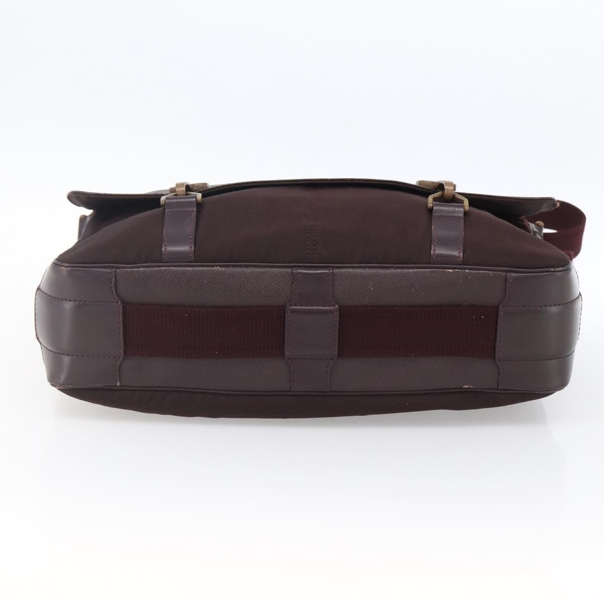 Louis Vuitton Dersou Taiga Leather And Canvas Brown Leather Shoulder Bag Bag (Pre-Owned)