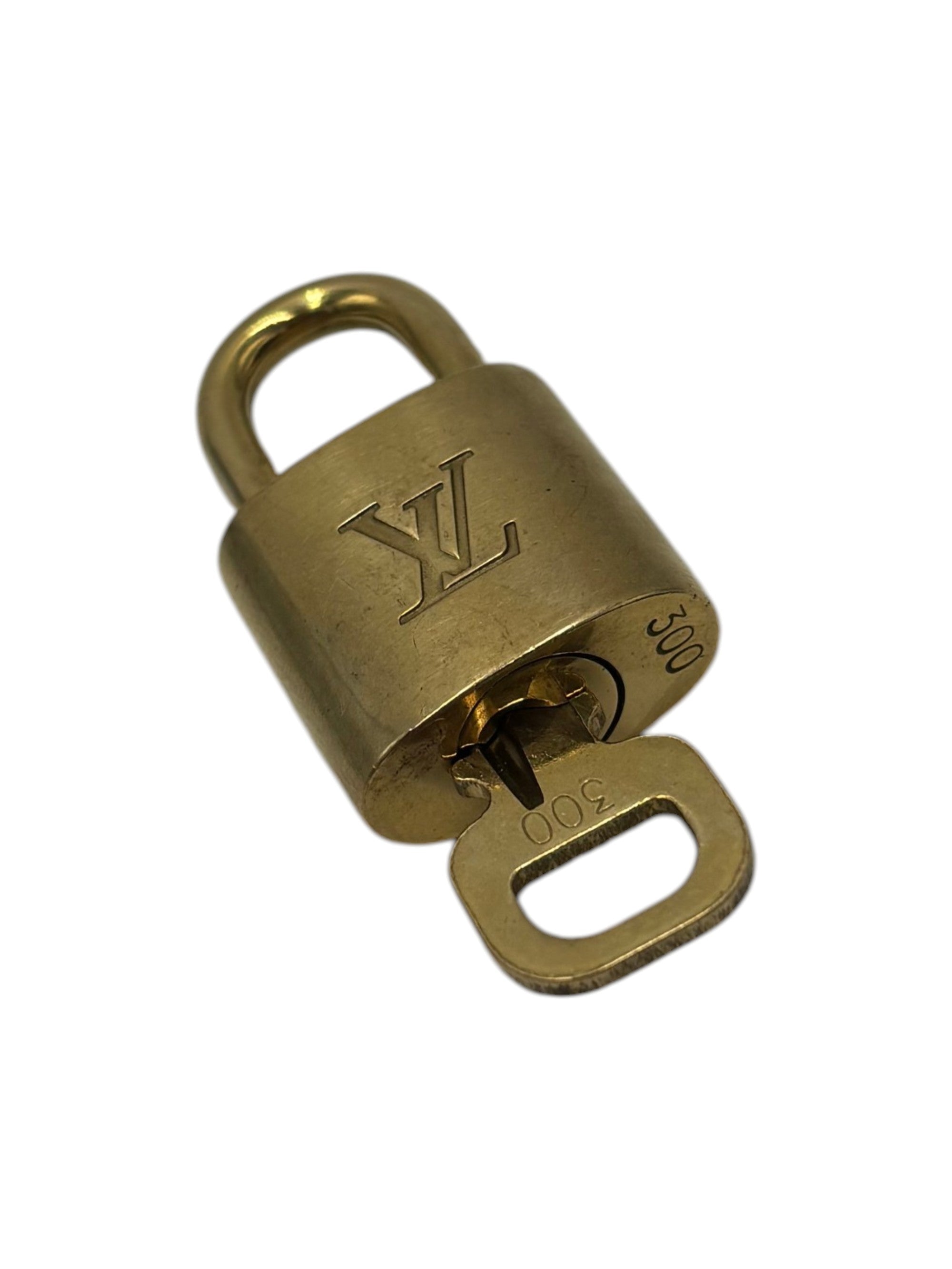 Louis Vuitton Padlock And Key Logo Cufflinks Metal Gold Metal Charms And Keychains Accessory (Pre-Owned)