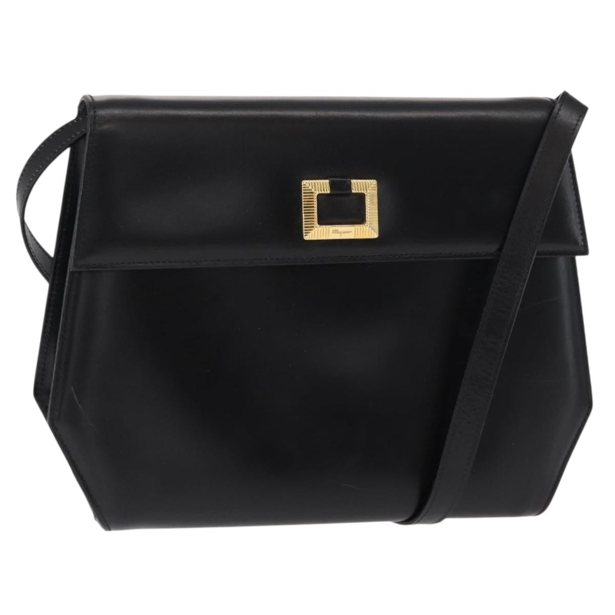 Salvatore Ferragamo Gancini Leather Black Leather Shoulder Bag Bag (Pre-Owned)