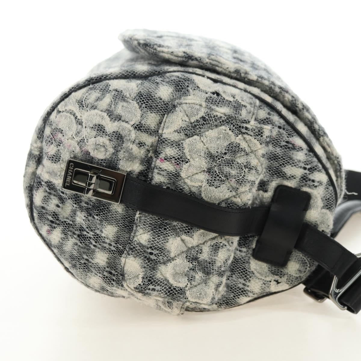 Chanel Vintage Camellia Flap Camera Quilted Tweed White Wool Shoulder Bag Bag (Pre-Owned)