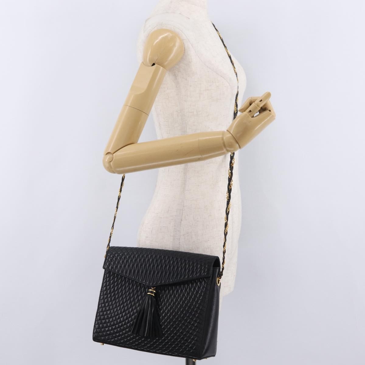 Bally Vintage Chain Quilted Leather Black Leather Shoulder Bag Bag (Pre-Owned)