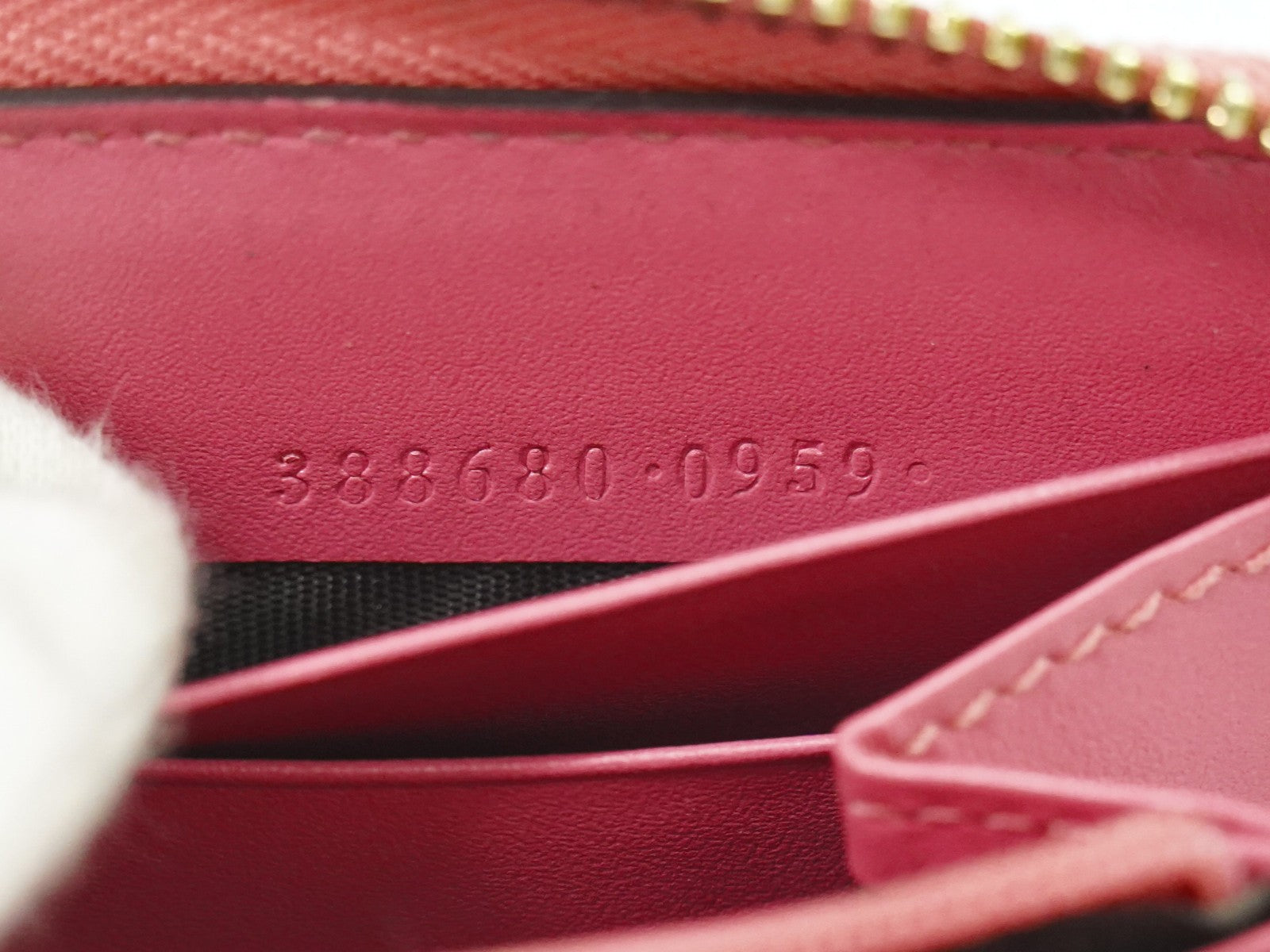 Gucci Zip Around Wallet (Outlet) Microguccissima Leather Pink Leather Wallets Accessory (Pre-Owned)