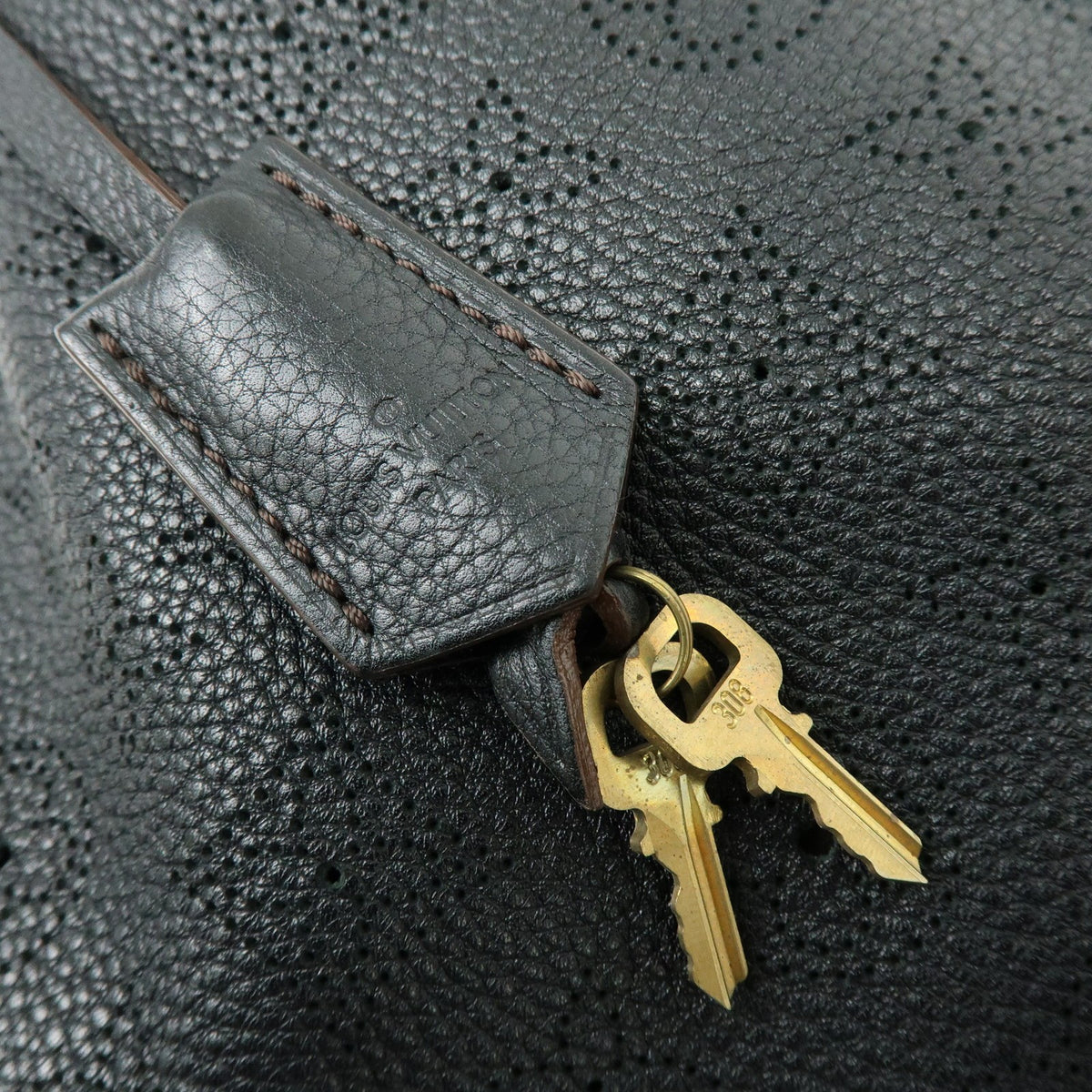 Louis Vuitton Selene Mahina Leather Black Leather Handbag (Pre-Owned)