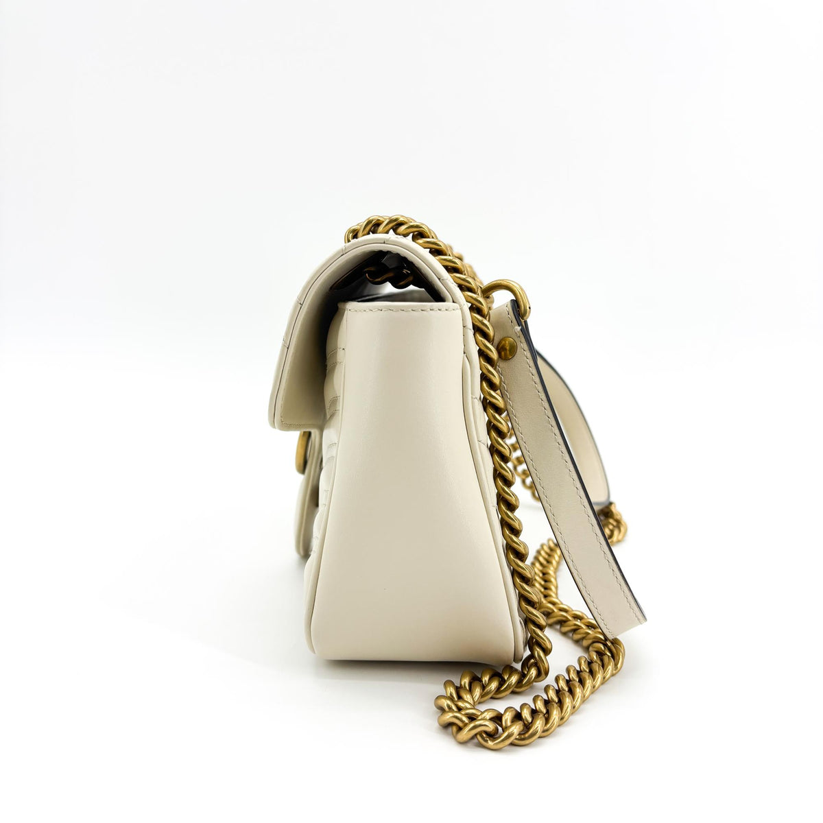 Gucci Gg Marmont Patent White Leather Shoulder Bag Bag (Pre-Owned)