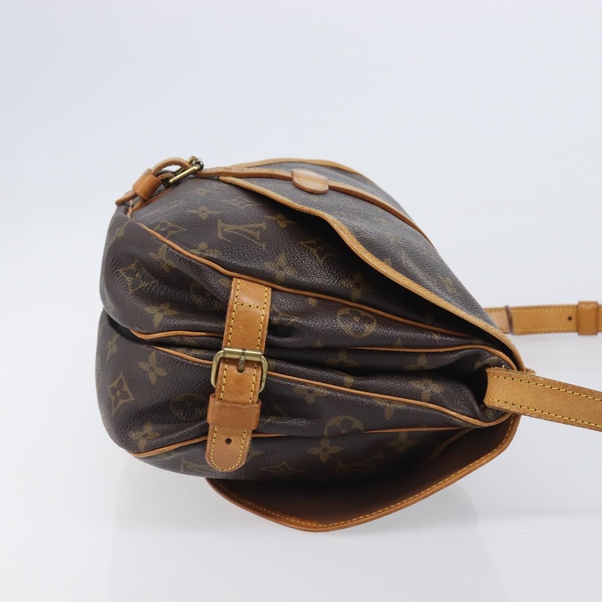 Louis Vuitton Saumur Monogram Canvas Brown Canvas Shoulder Bag Bag (Pre-Owned)
