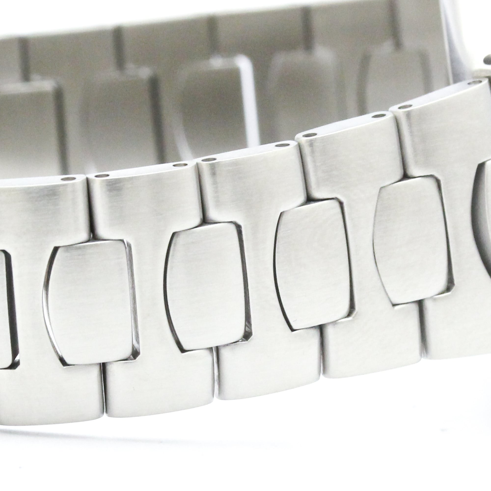Omega Seamaster Professional 200 Pre Bond Chronometer Quartz Stainless Steel Watch (Pre-Owned)