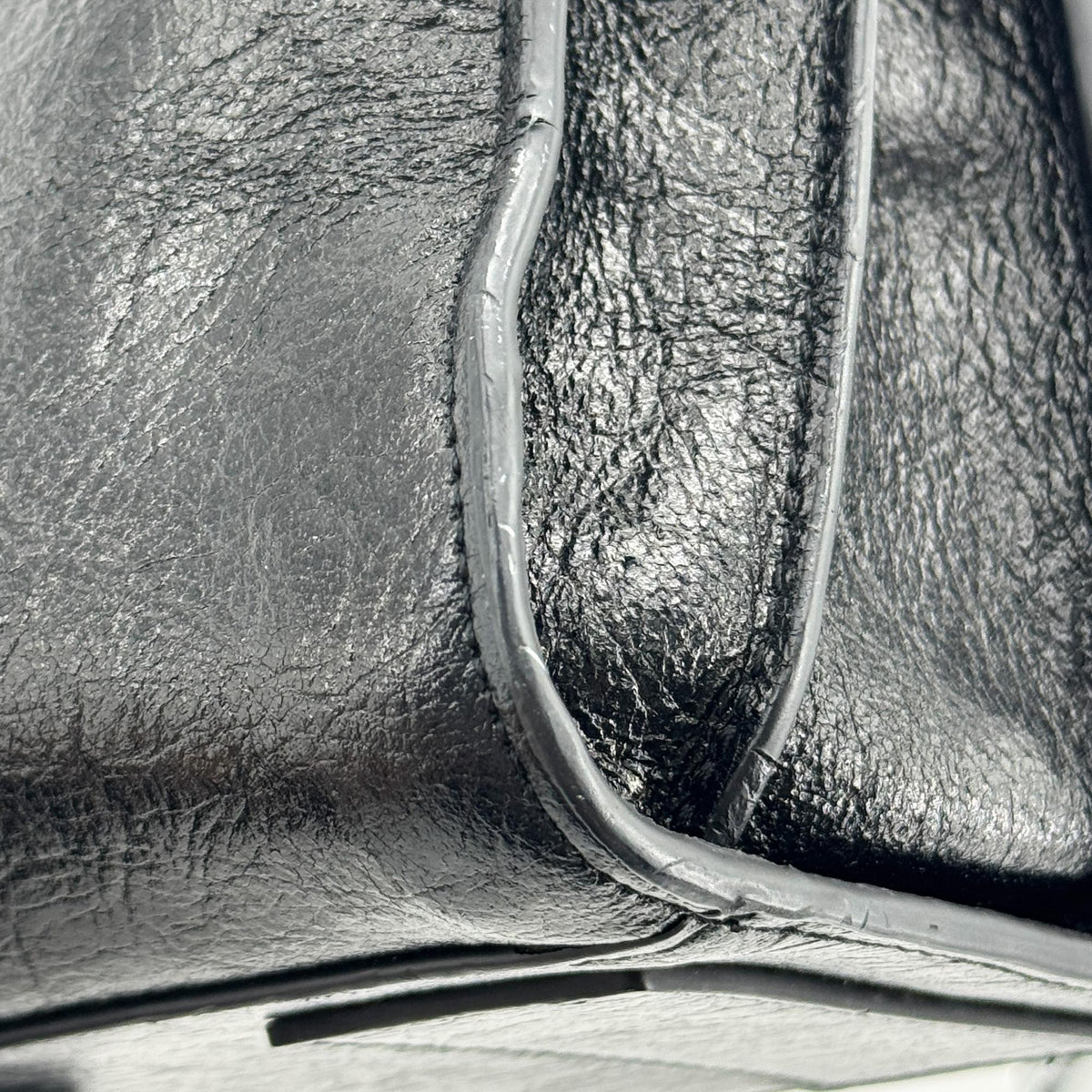 Saint Laurent Sac De Jour Leather Black Leather Handbag (Pre-Owned)