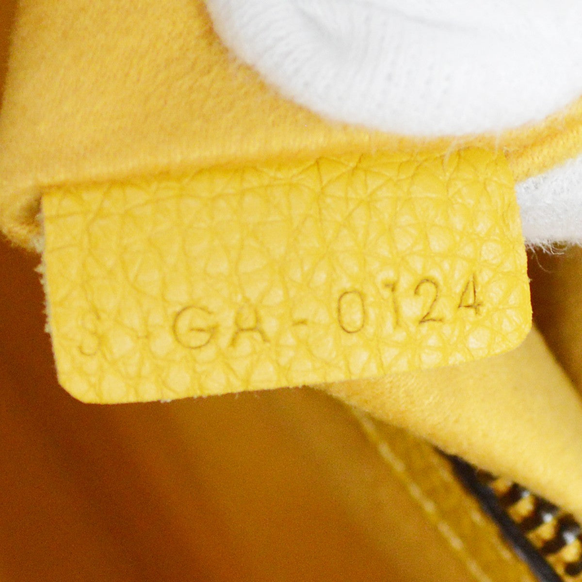 Celine Luggage Smooth Leather Yellow Leather Handbag (Pre-Owned)