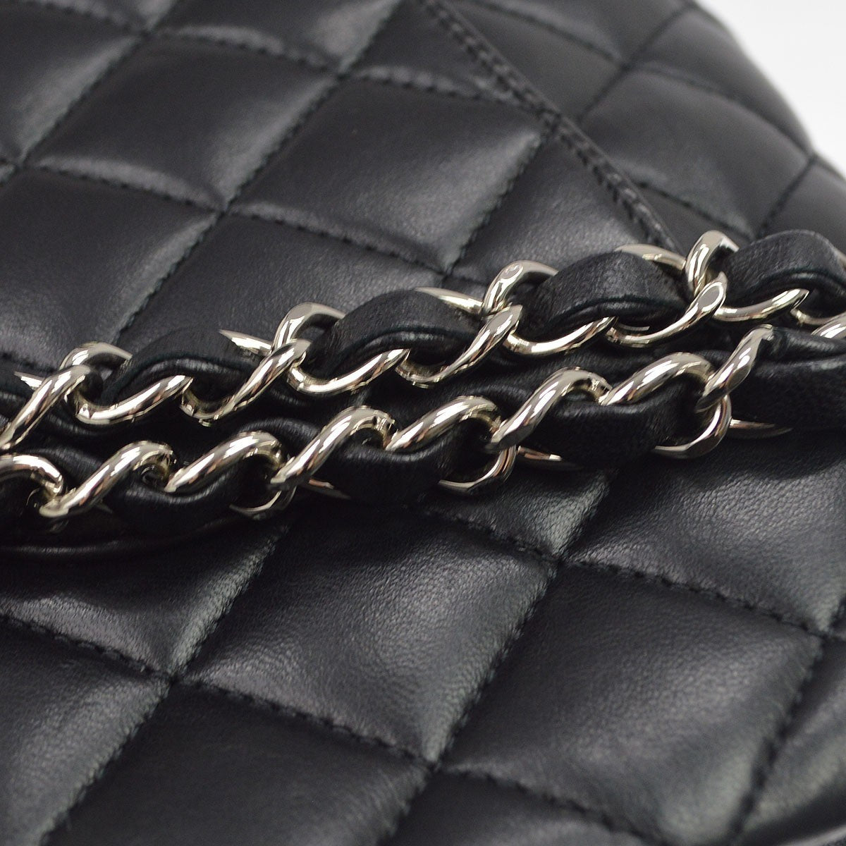 Chanel Classic Timeless Double Flap Quilted Lambskin Black Leather Handbag (Pre-Owned)