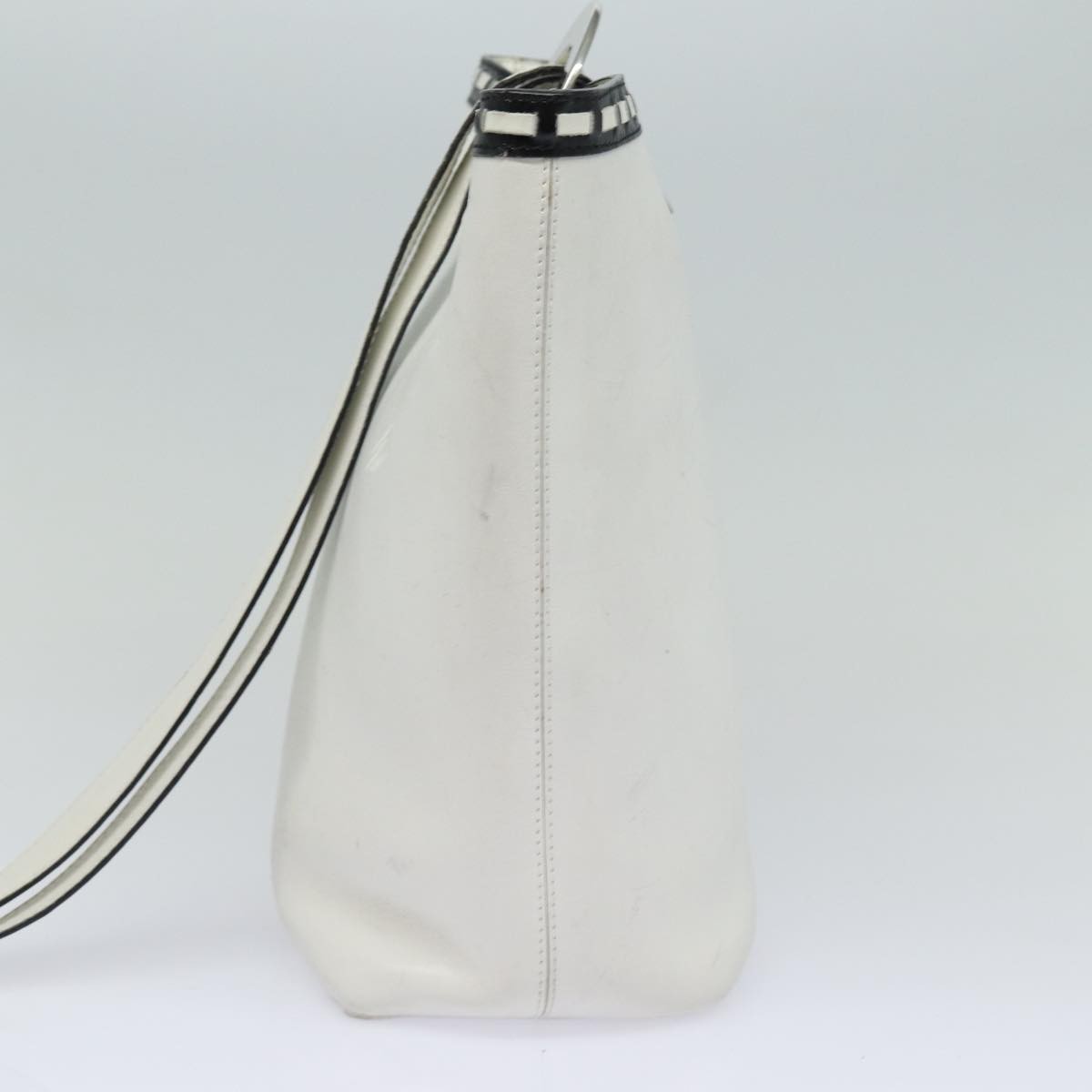 Celine Vintage Circle Logo Leather White Leather Shoulder Bag Bag (Pre-Owned)