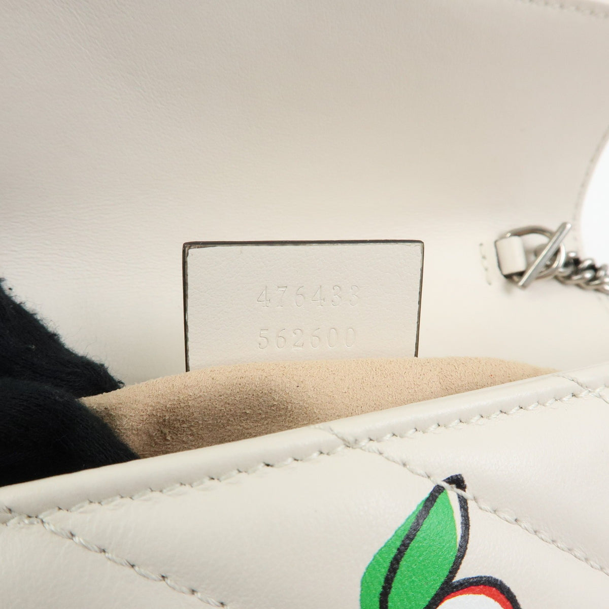 Gucci Gg Marmont Flap Printed Diagonal Quilted Leather White Leather Handbag (Pre-Owned)