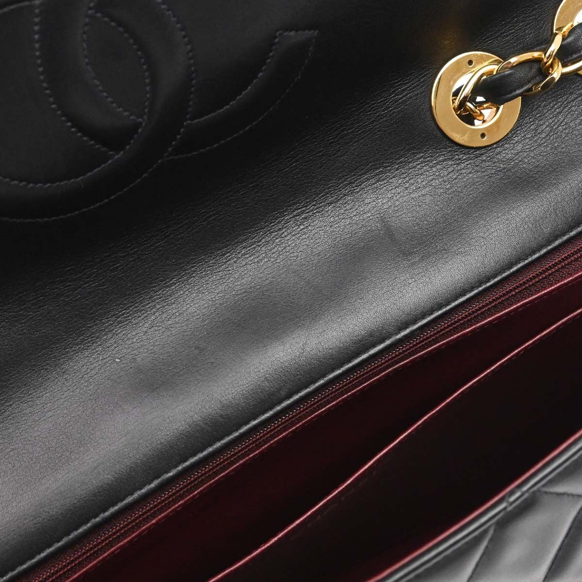 Chanel Vintage Cc Chain Flap Shoulder Quilted Lambskin Black Leather Handbag (Pre-Owned)