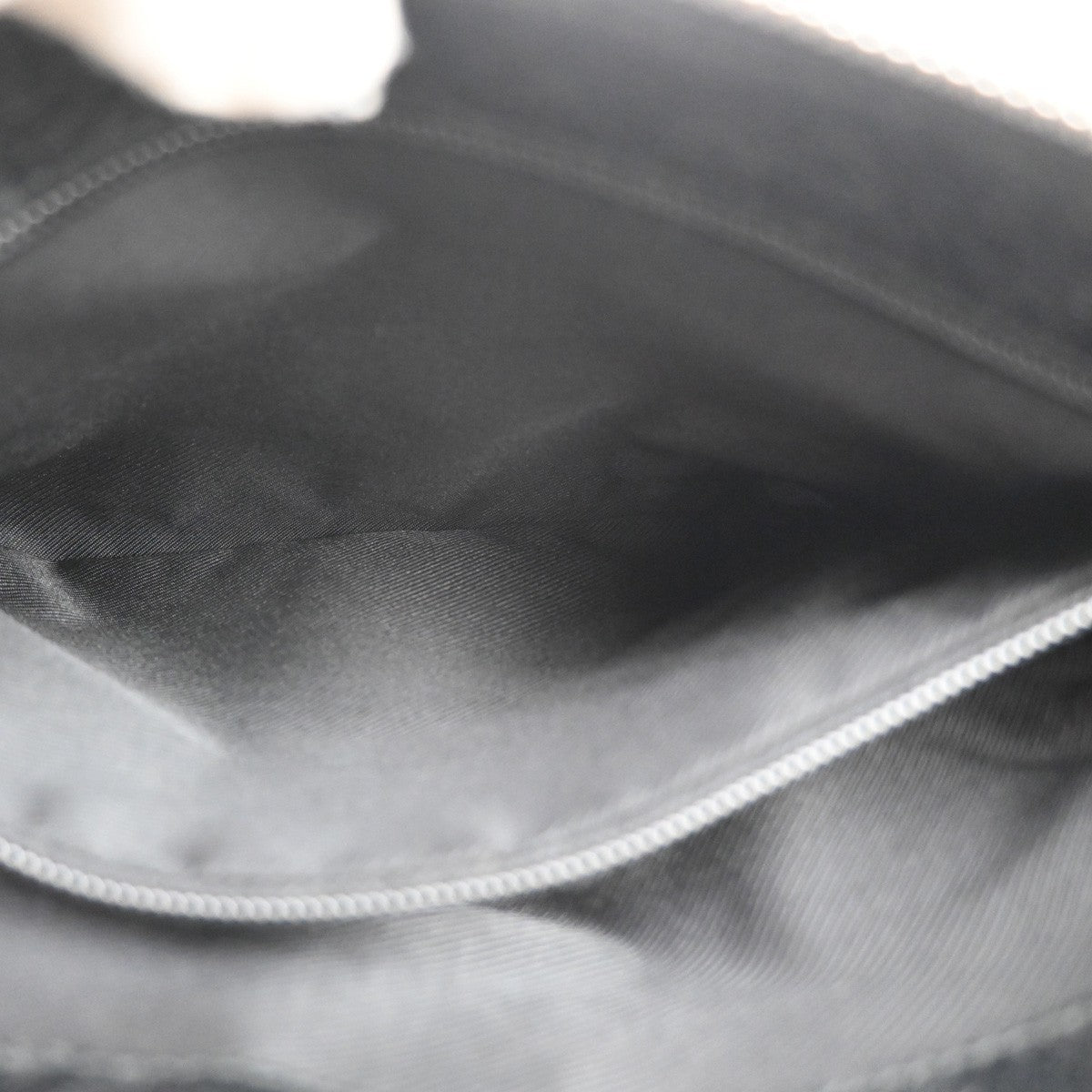 Gucci Joy Messenger Gg Canvas And Leather Black Canvas Shoulder Bag Bag (Pre-Owned)