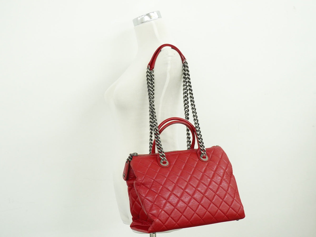 Chanel Boy Chained Quilted Calfskin Red Leather Tote Bag Bag (Pre-Owned)