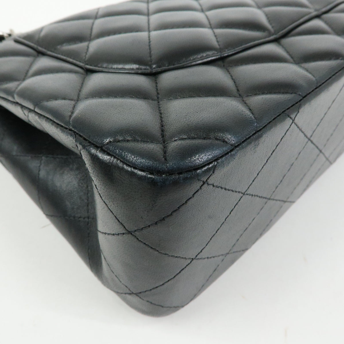 Chanel Classic Timeless Double Flap Quilted Lambskin Black Leather Handbag (Pre-Owned)