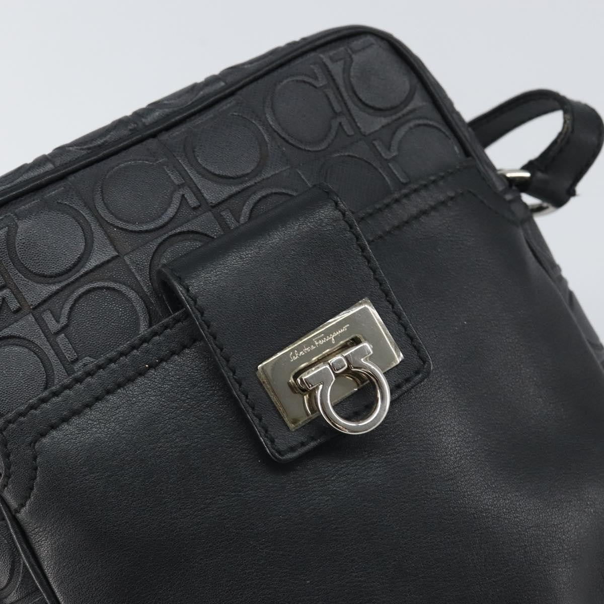 Salvatore Ferragamo Gancini Leather Black Leather Shoulder Bag Bag (Pre-Owned)