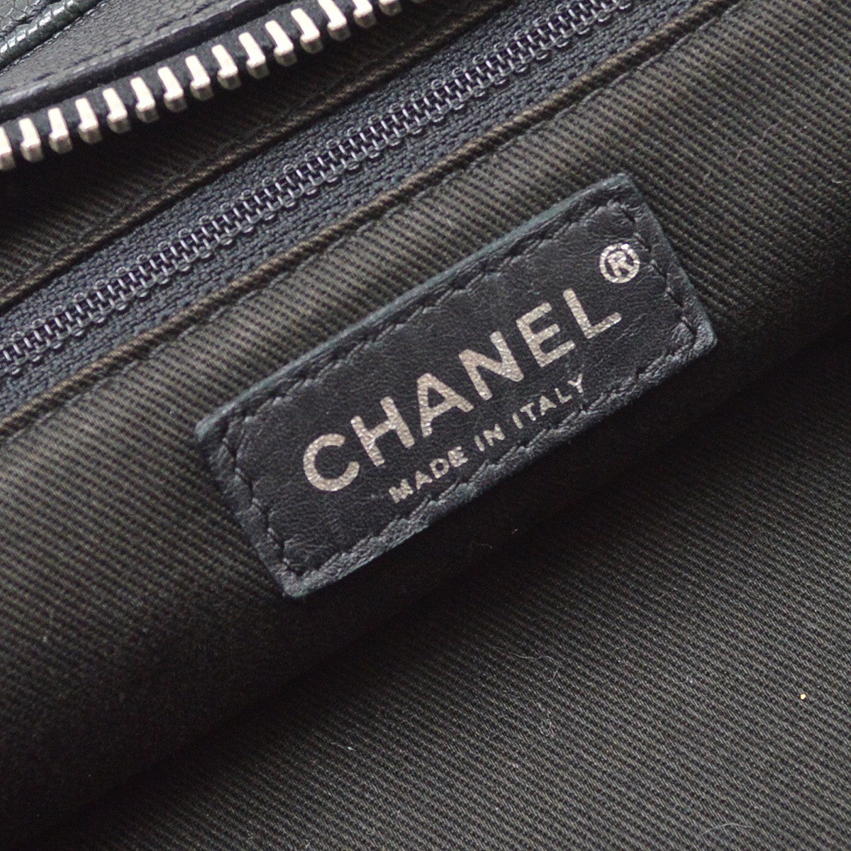Chanel 2.55 Leather Black Leather Shoulder Bag Bag (Pre-Owned)