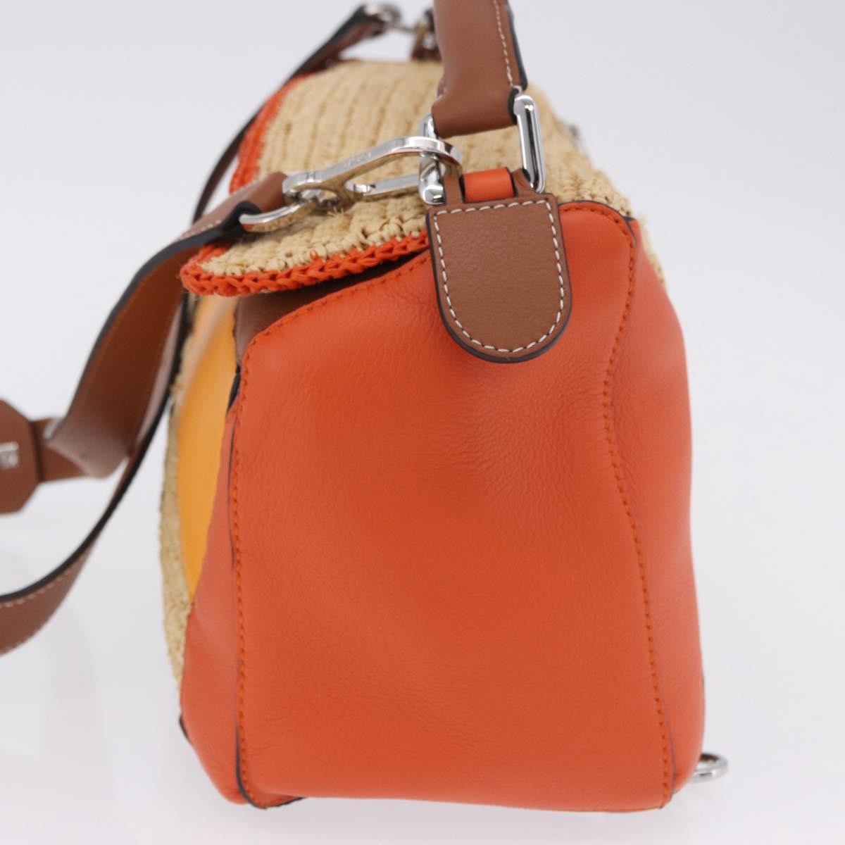 Loewe Puzzle Leather And Raffia Beige Leather Handbag (Pre-Owned)