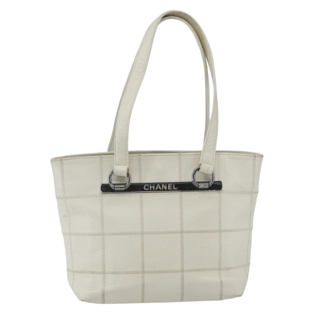 Chanel Square Stitch Quilted Leather White Leather Tote Bag Bag (Pre-Owned)