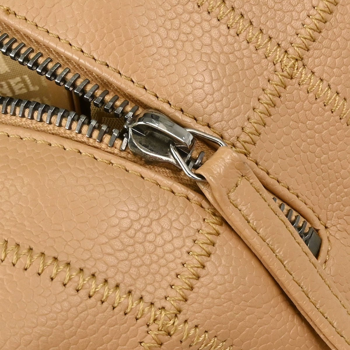 Chanel Square Stitch Shoulder Bag Quilted Caviar Beige Leather Shoulder Bag Bag (Pre-Owned)