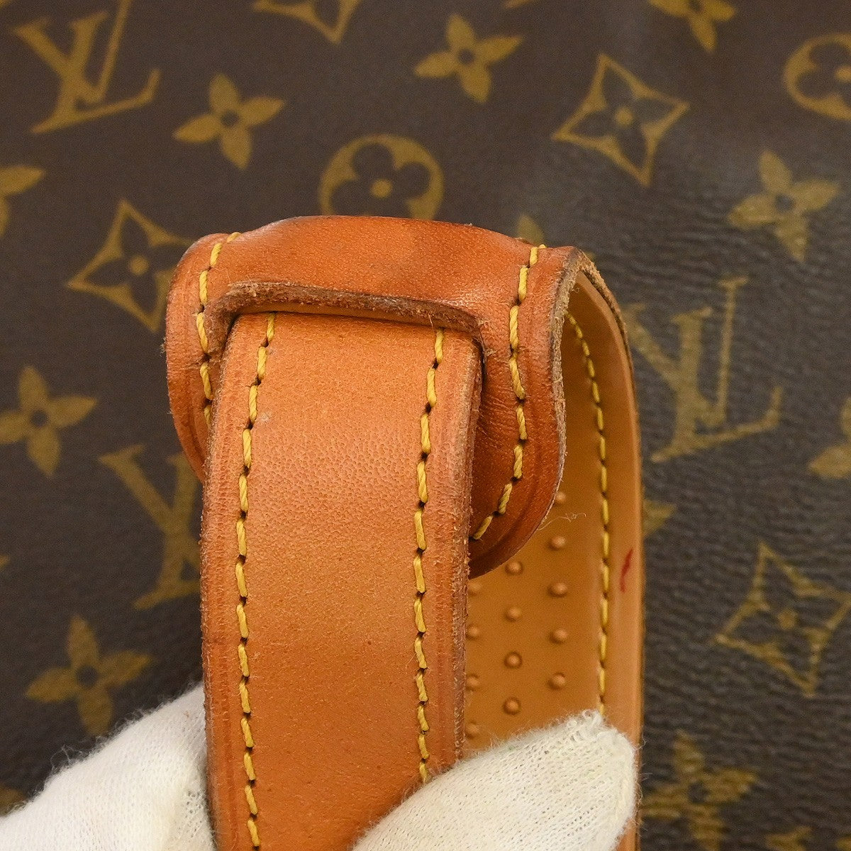 Louis Vuitton Keepall Bandoulière Monogram Brown Canvas Travel Bag Bag (Pre-Owned)