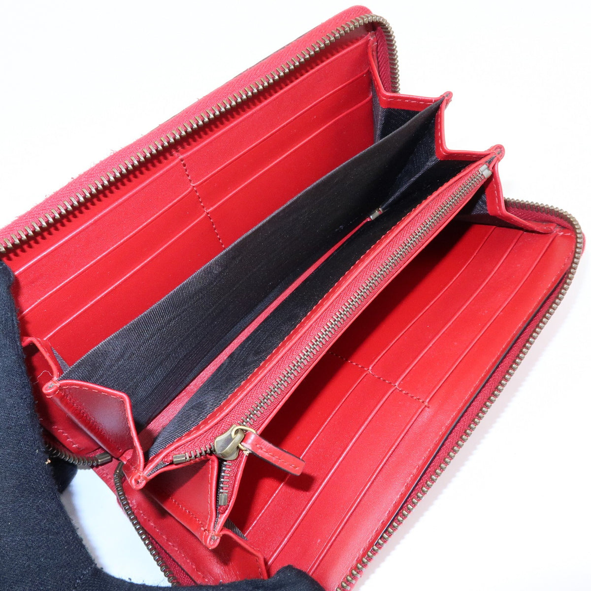 Gucci Cherries Wallet On Chain Guccissima Leather Red Leather Crossbody Bag Bag (Pre-Owned)