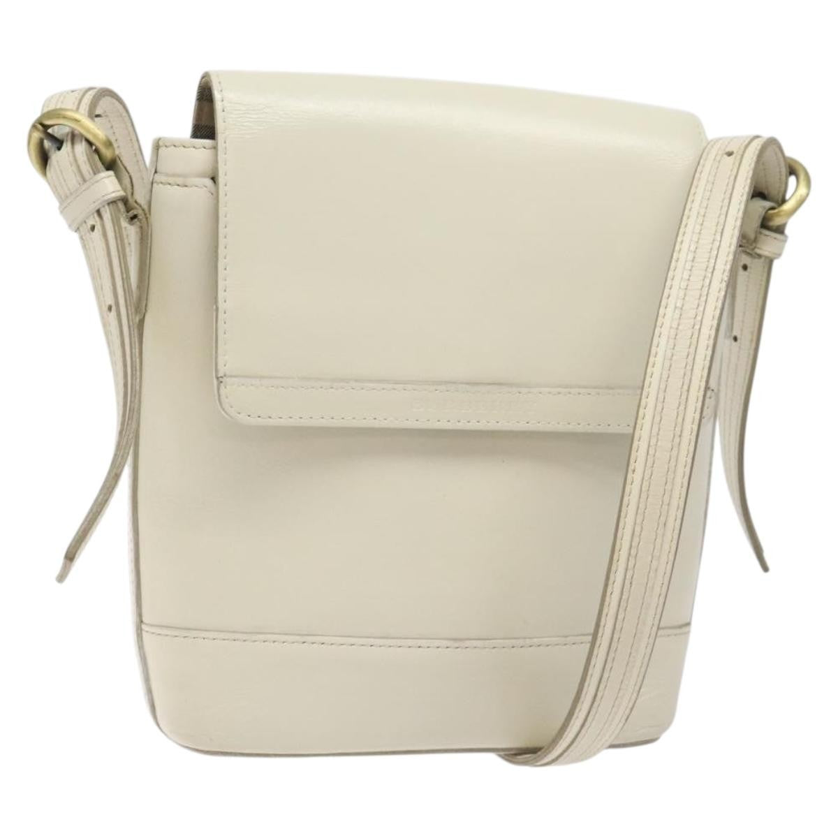 Burberry Flap Shoulder Leather White Leather Shoulder Bag Bag (Pre-Owned)