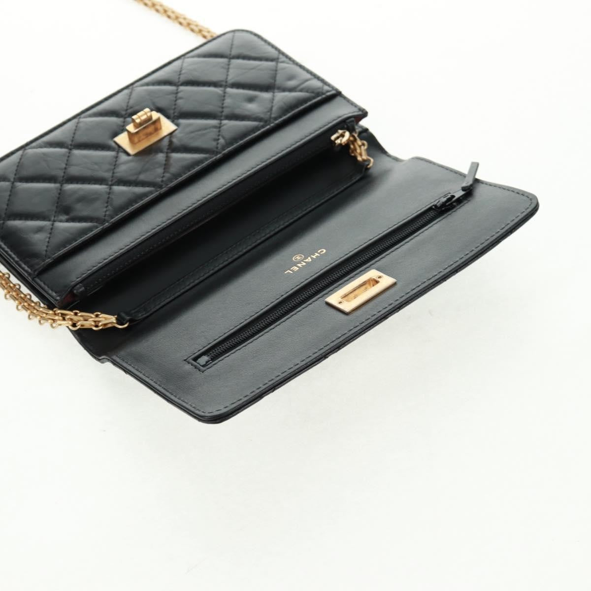 Chanel Lucky Charms Reissue 2.55 Flap Leather Black Leather Shoulder Bag Bag (Pre-Owned)