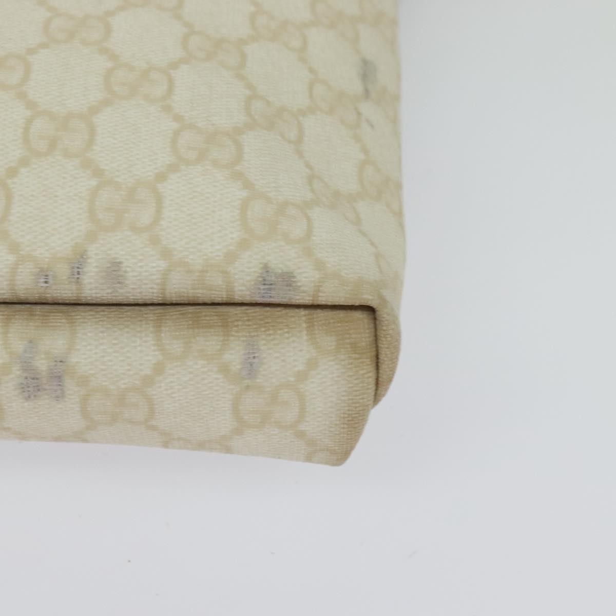 Gucci Flap Messenger Gg Coated Canvas White Canvas Shoulder Bag Bag (Pre-Owned)