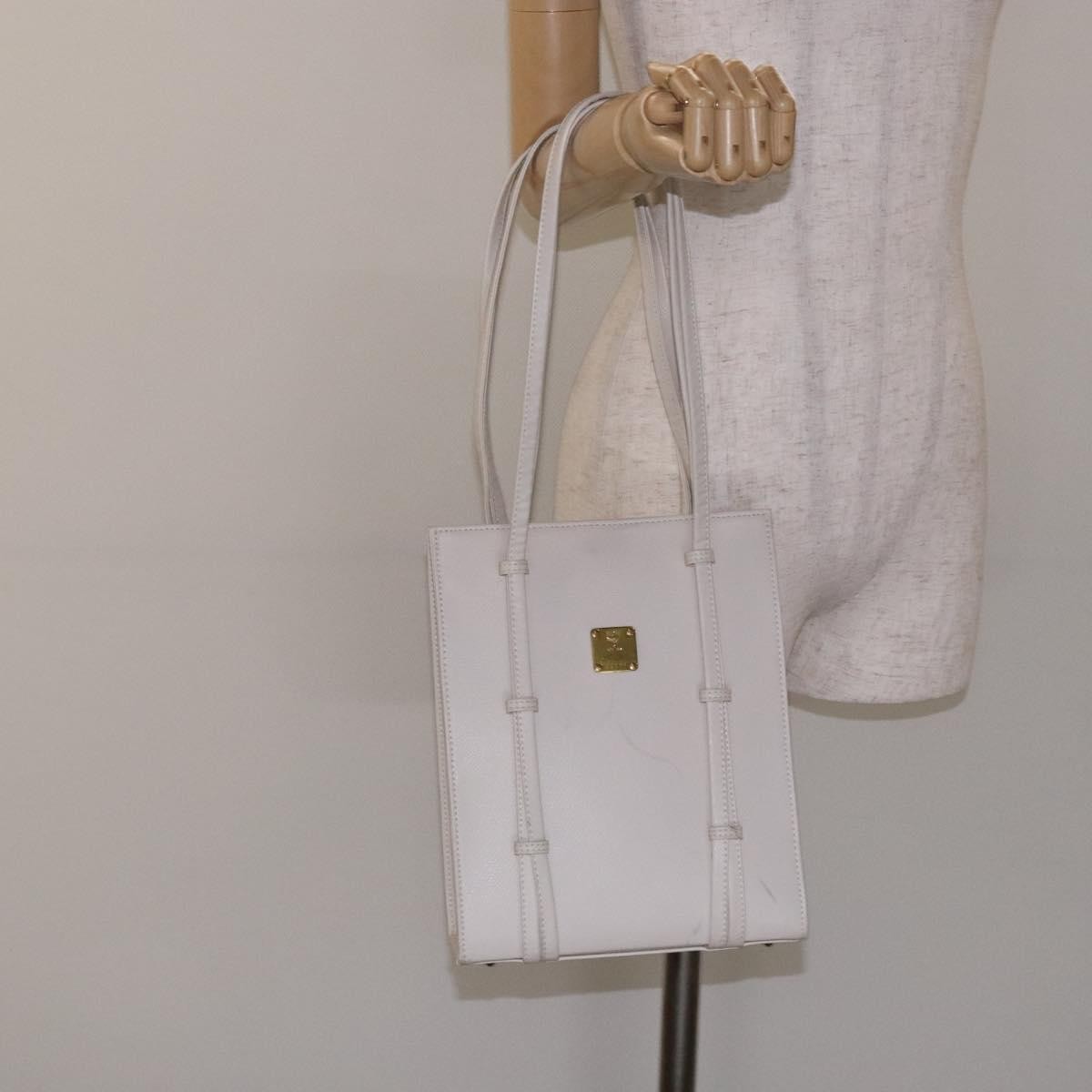 MCM Vintage Leather White Leather Shoulder Bag Bag (Pre-Owned)