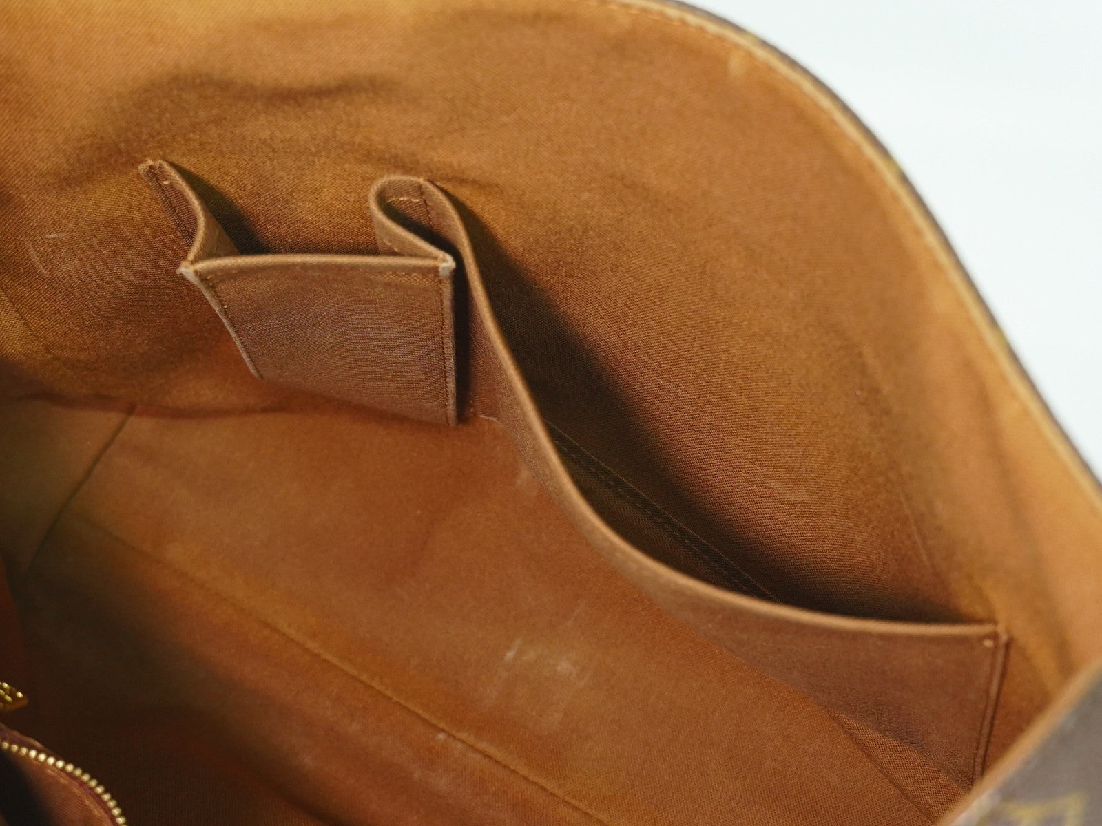 Louis Vuitton Abbesses Messenger Monogram Canvas Brown Canvas Shoulder Bag Bag (Pre-Owned)