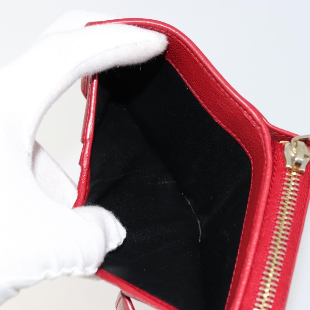 Saint Laurent Zipped Bifold Leather Red Leather Wallets Accessory (Pre-Owned)