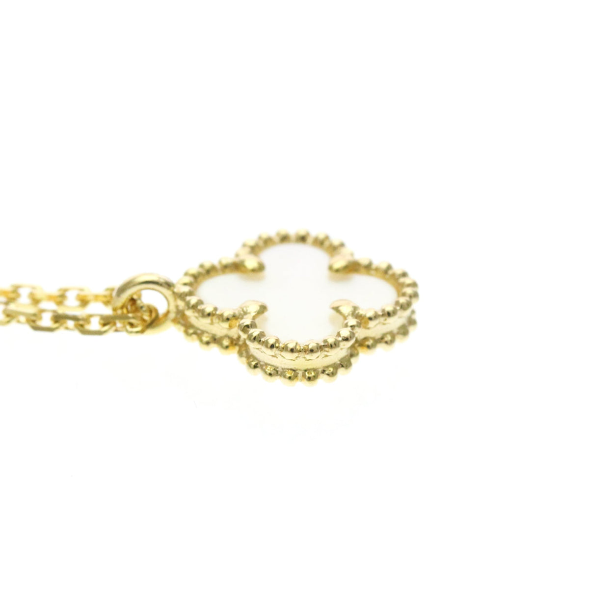 Van Cleef & Arpels Sweet Alhambra Pendant 18K Yellow Gold And Mother Of Pearl Gold Yellow_Gold Necklace Jewelry (Pre-Owned)
