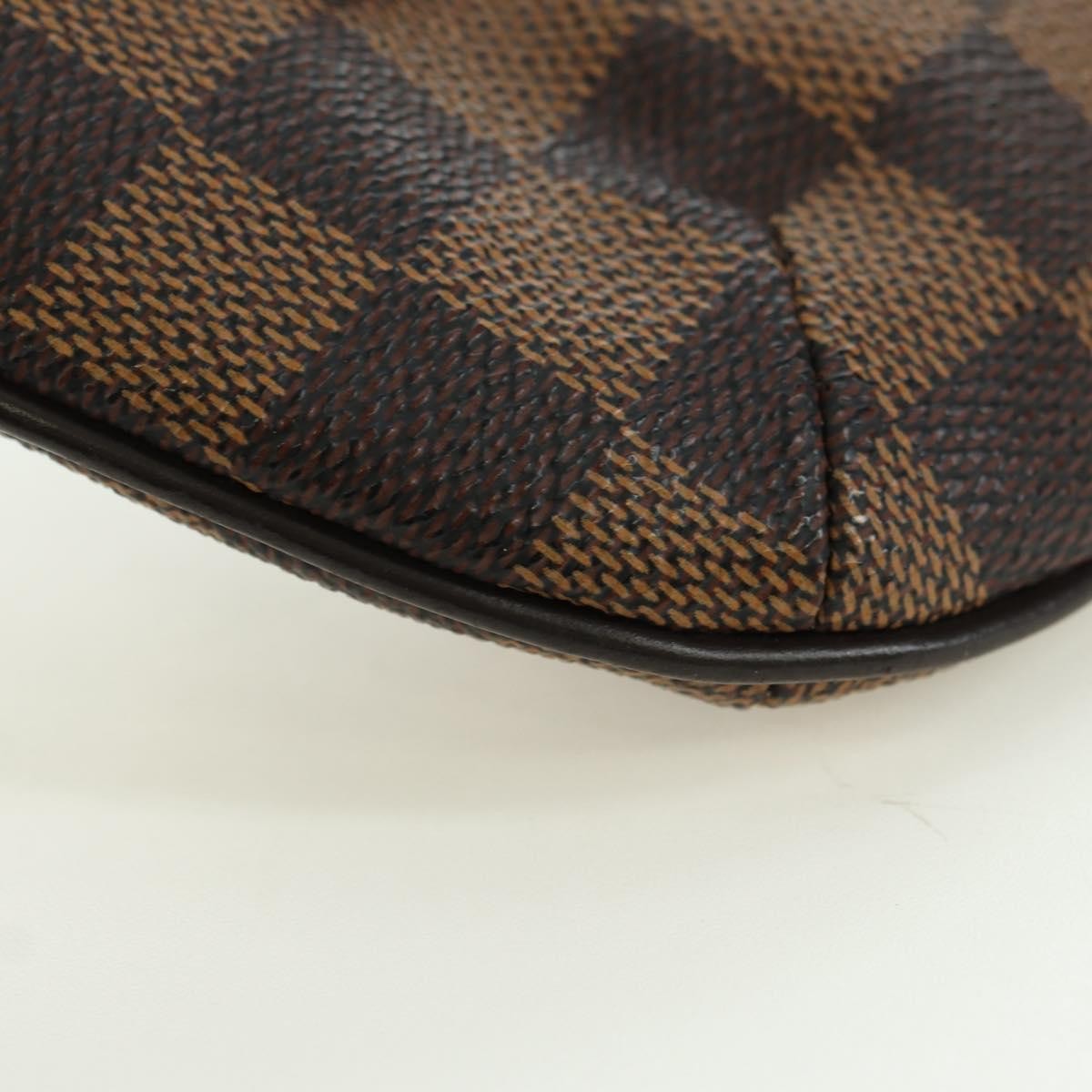 Louis Vuitton Manosque Pochette Damier Ebene Brown Canvas Clutche & Pouche Bag (Pre-Owned)