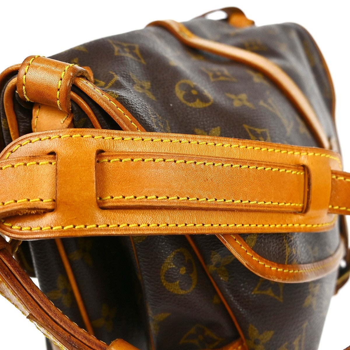 Louis Vuitton Saumur Monogram Brown Canvas Shoulder Bag Bag (Pre-Owned)
