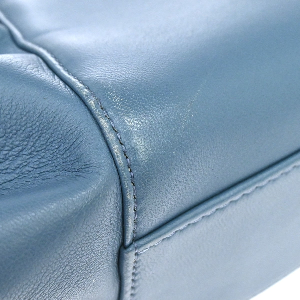 Fendi Peekaboo Leather Blue Leather Handbag (Pre-Owned)