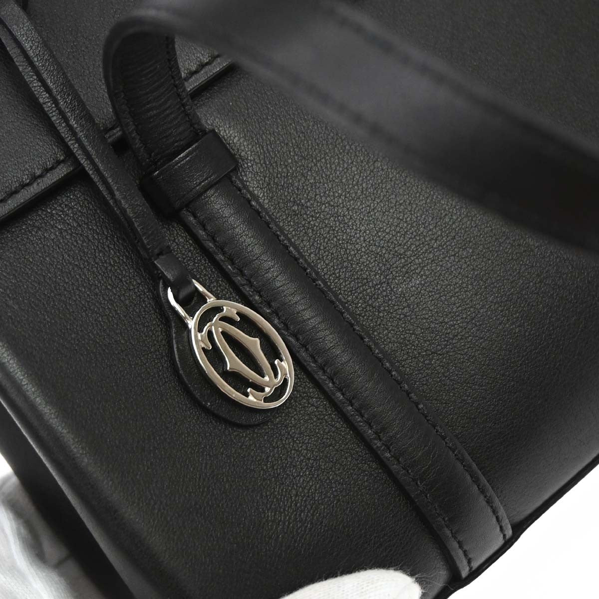 Cartier Cabochon Leather Black Leather Handbag (Pre-Owned)