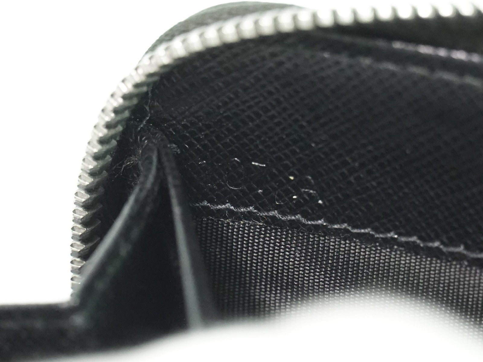 Prada Saffiano Leather Black Leather Wallets Accessory (Pre-Owned)