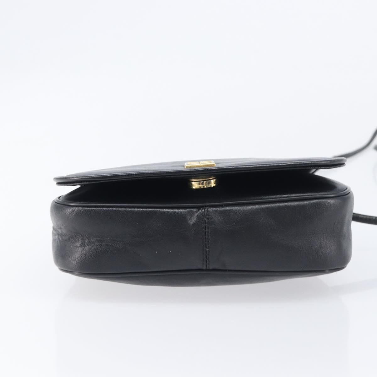 Givenchy 4G Shoulder Bag Leather Black Leather Shoulder Bag Bag (Pre-Owned)