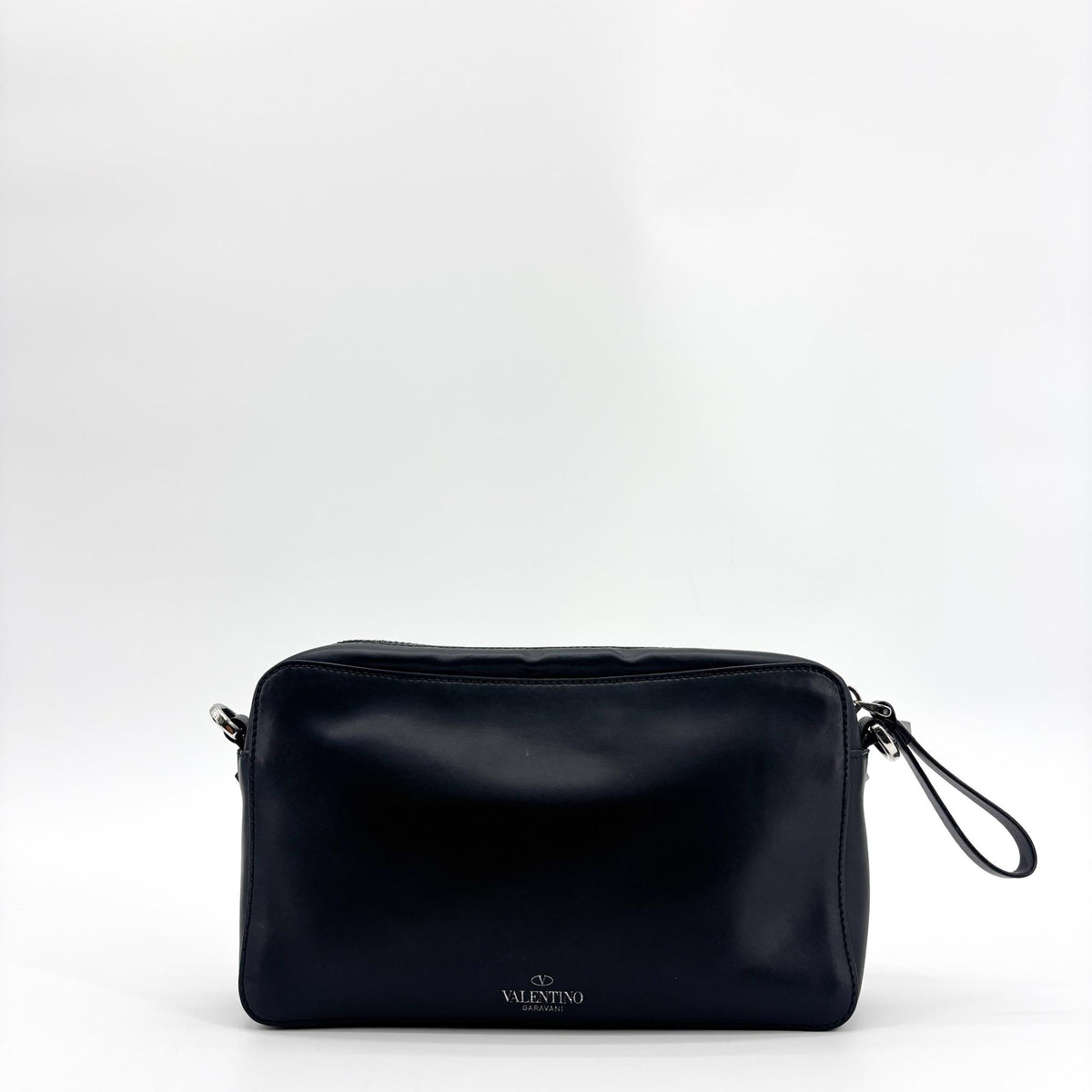 Valentino Garavani Vltn Camera Leather Black Calfskin Crossbody Bag Bag (Pre-Owned)