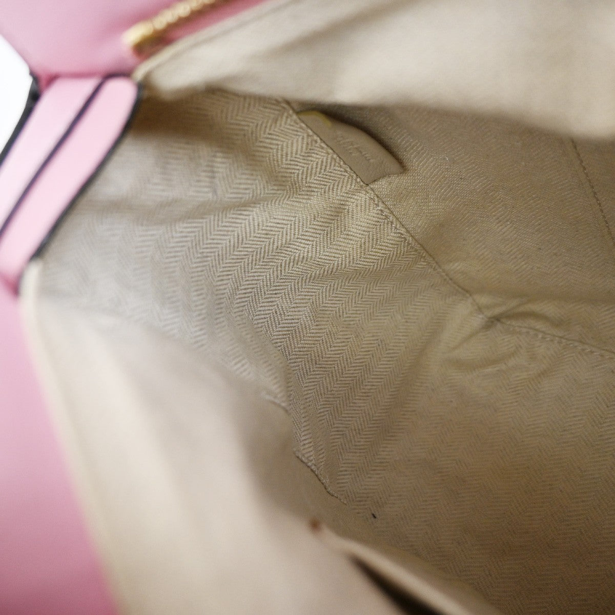 Loewe Puzzle Leather Pink Leather Handbag (Pre-Owned)
