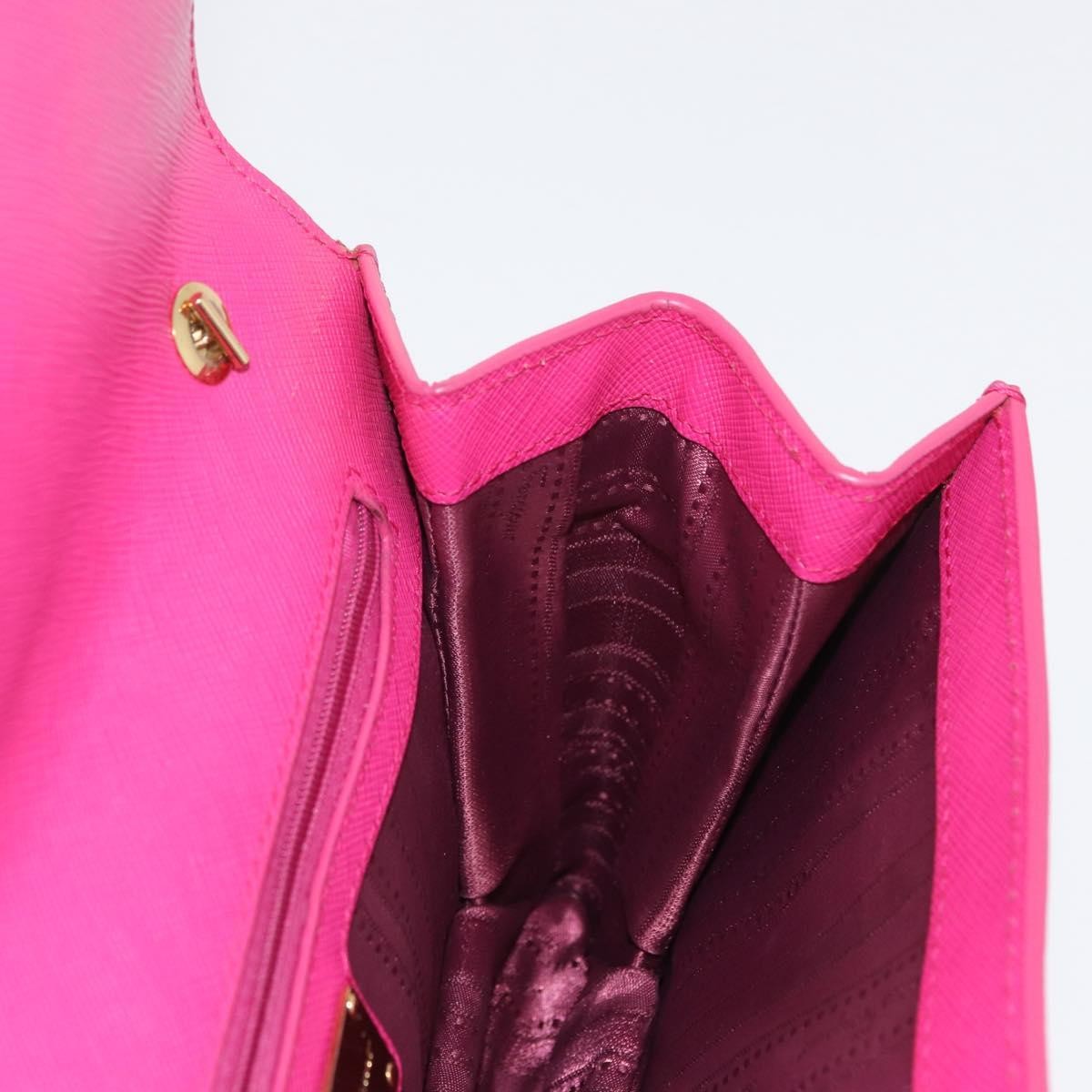 Salvatore Ferragamo Vala Chain Leather Pink Leather Shoulder Bag Bag (Pre-Owned)